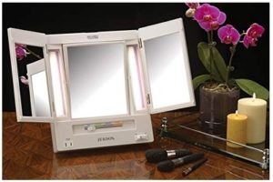 Jerdon Tri-Fold Two-Sided Lighted Makeup Mirror | Best lighted makeup mirror